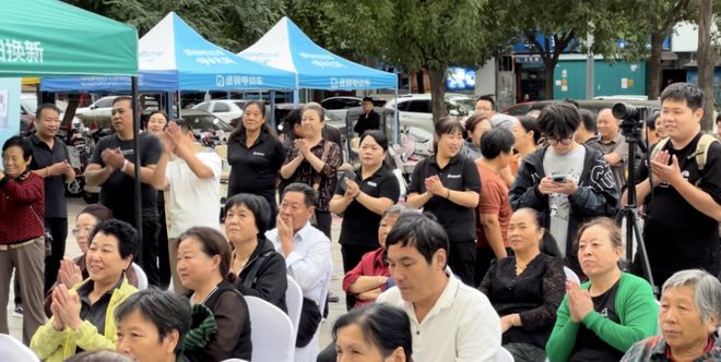 ”促消费活动暨海信百亿补贴活动在南阳家电大世界盛大启动尊龙凯时·中国网站南阳市2024年“惠享南都 欢购国庆(图11)